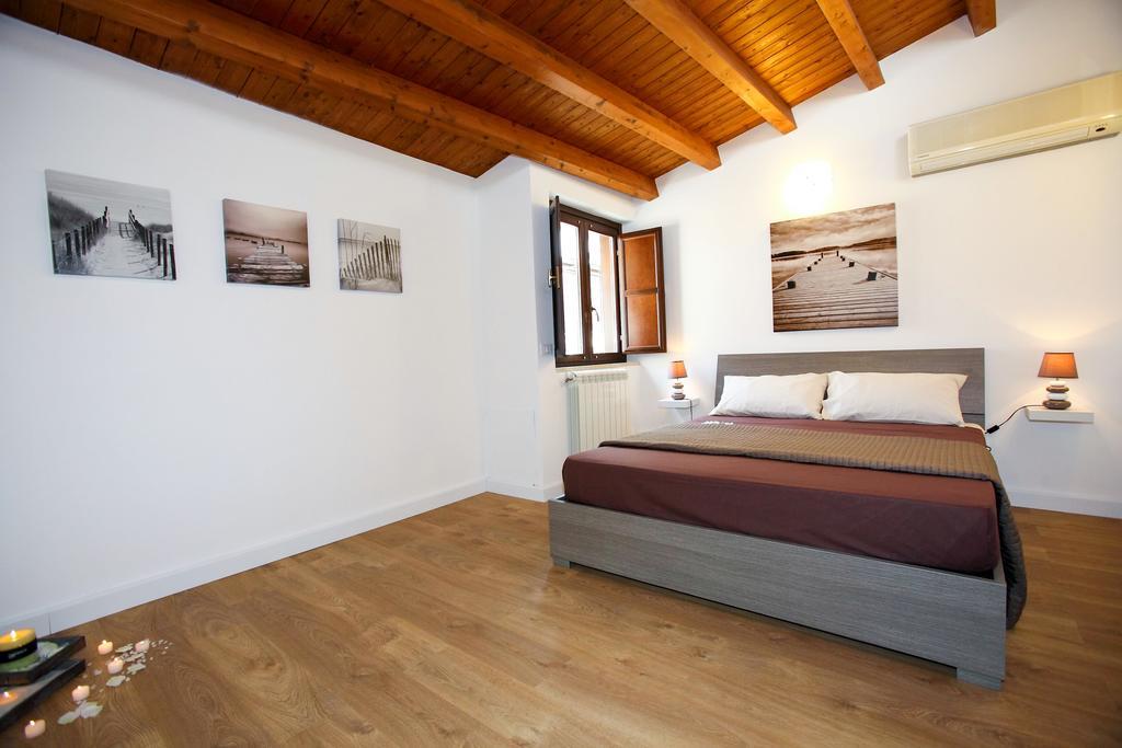 Apartament La Torre Di Re Federico *